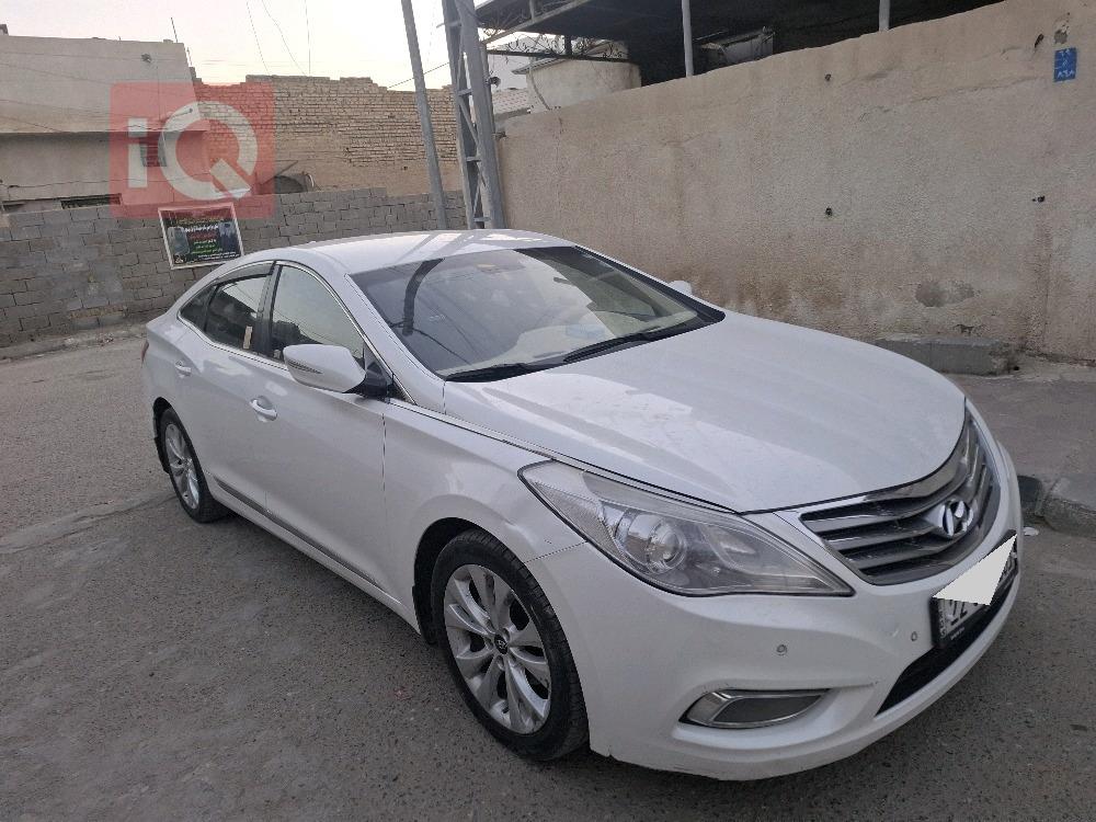 هيونداي أزيرا